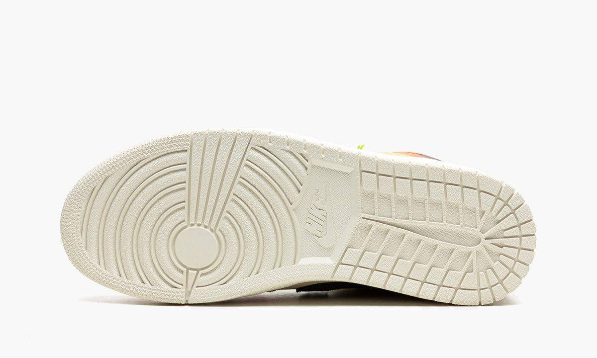 Air Jordan 1 High Switch "Peach" Sneakers