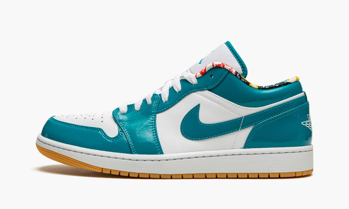 Air Jordan 1 Low SE Barcelona Sneakers