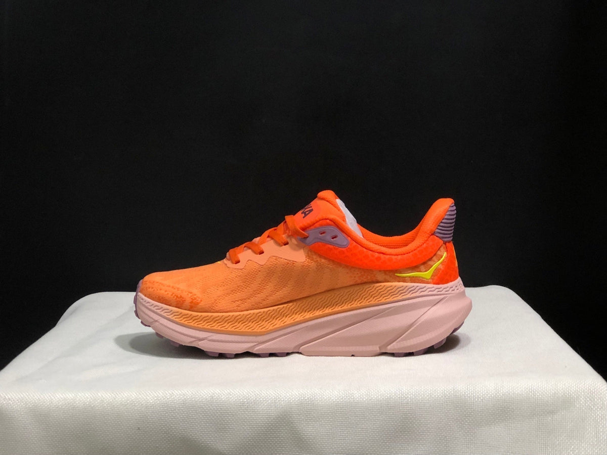 HOKA ONE ONE Challenger 7 Trail Running Shoes
