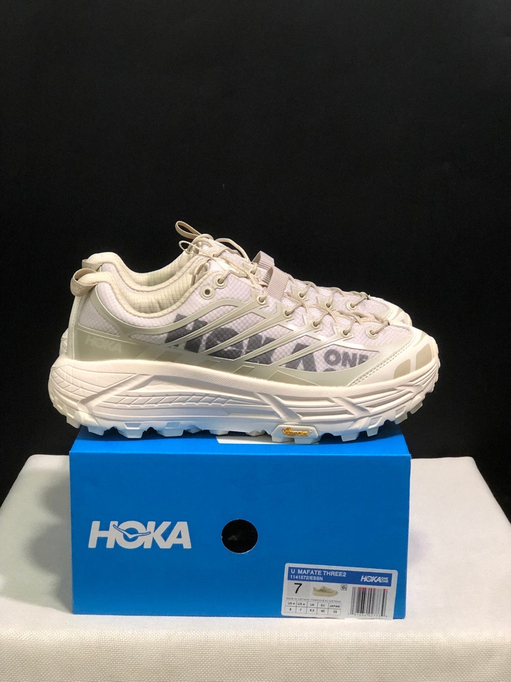 HOKA ONE ONE Mafate Three2 Trail Running Shoes
